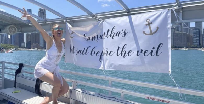 How to Decorate Your Charleston Party Boat